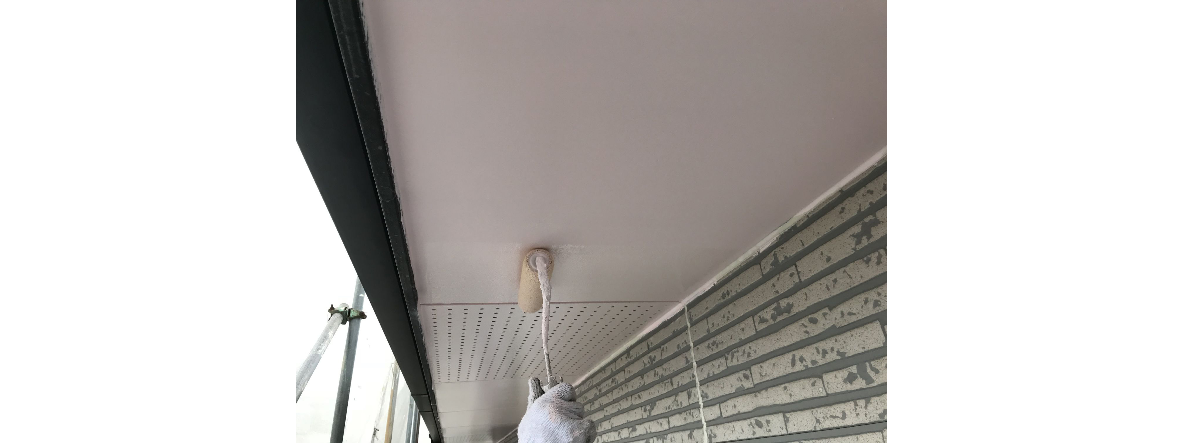 軒天2回目施工中