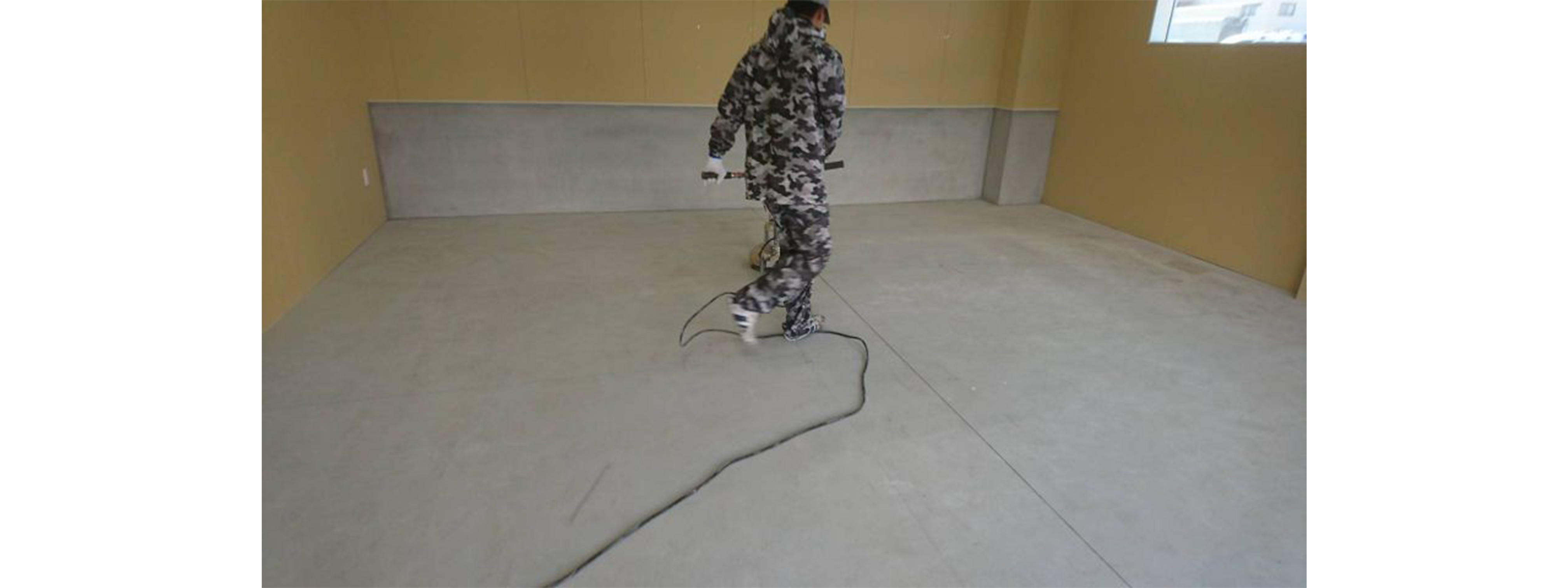 下地調整施工中
