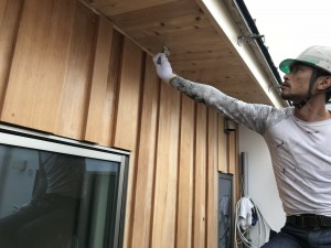 液体ガラス塗料2回目施工中