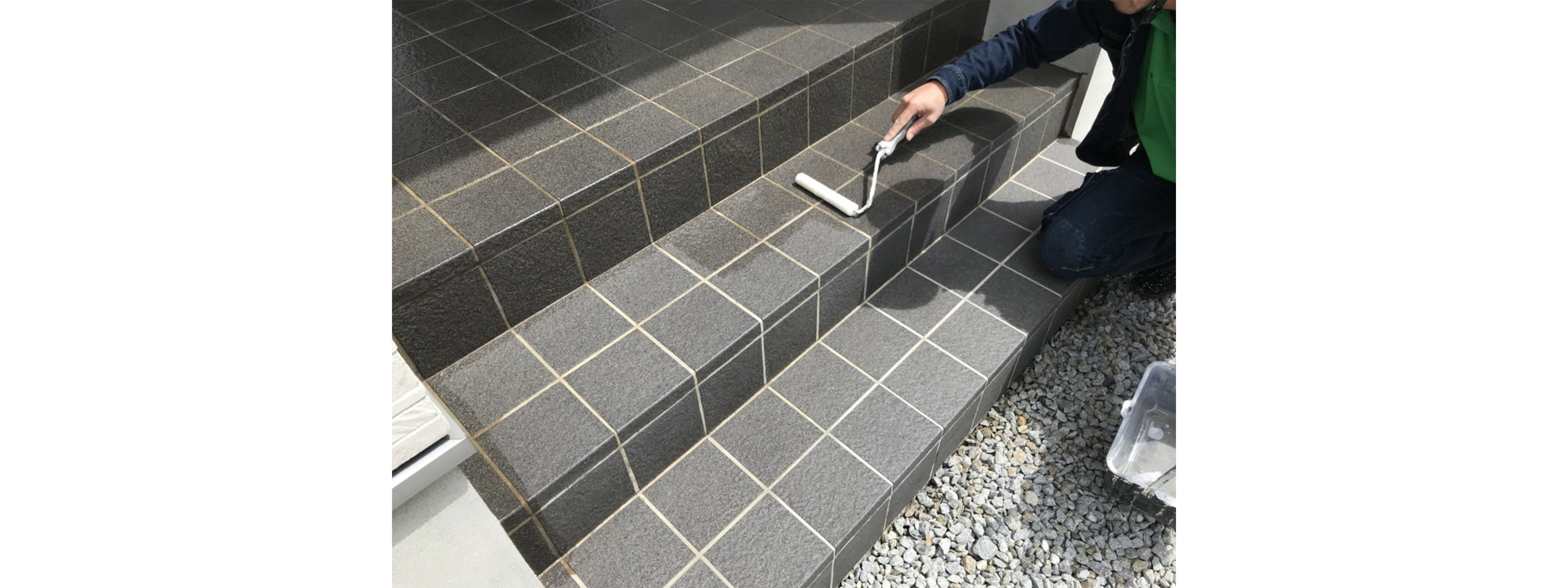 液体ガラス塗料1回目施工中