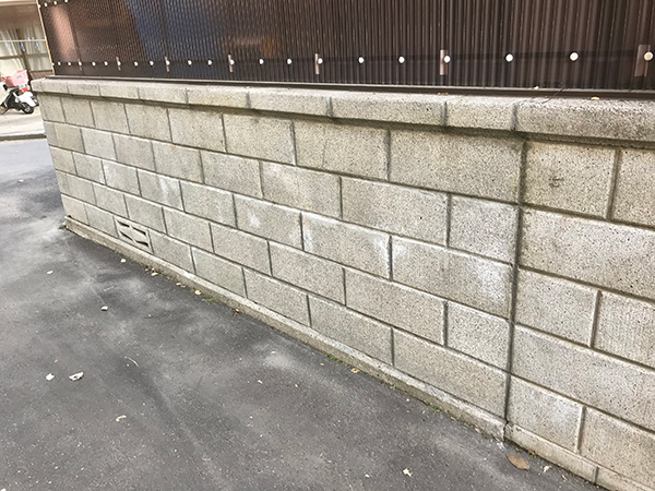 ブロック塀洗浄‐綾歌郡